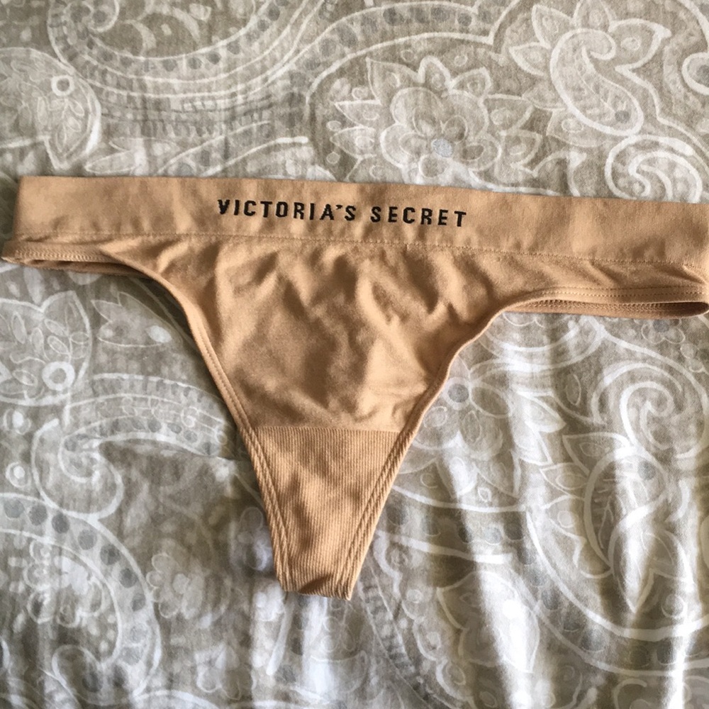 New vs thong